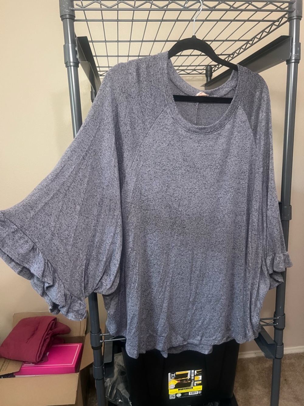 Relaxed Ruffle-Sleeve Tunic Top in Heather Gray